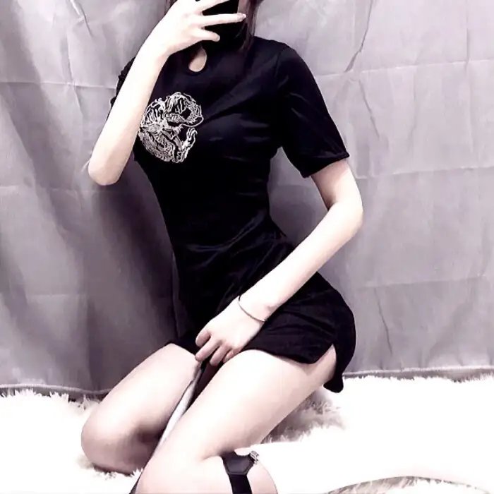 俏探女娇娃